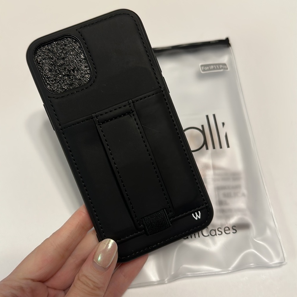 Walli Case for iPhone 11 Pro in Lights Out (Black)